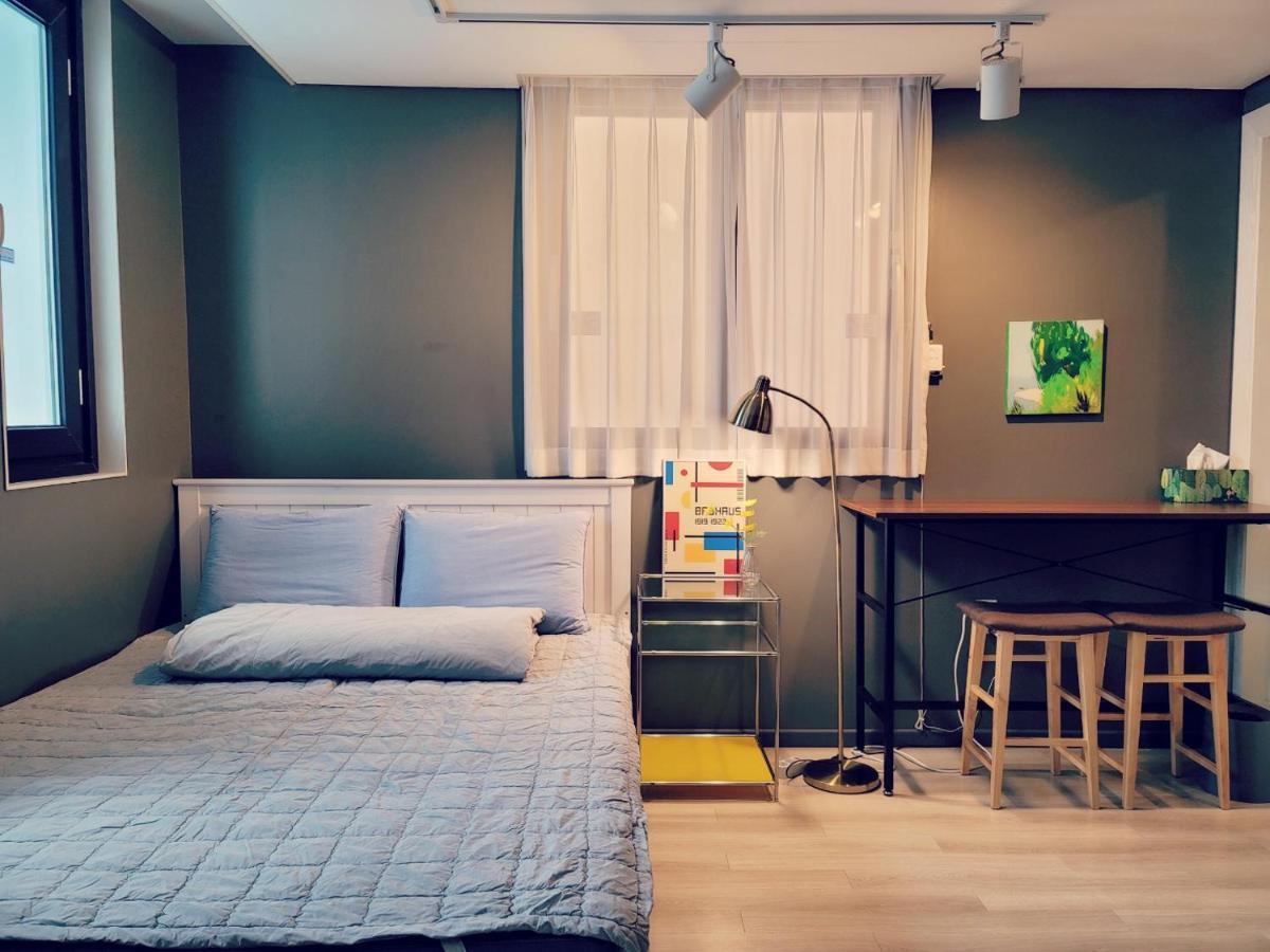 Picasso Guesthouse Mokpo Exterior photo